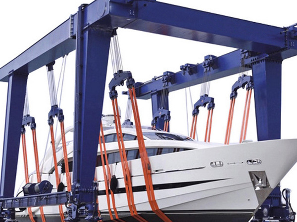 游艇吊安裝法蘭連接和焊接固定哪個更好呢？