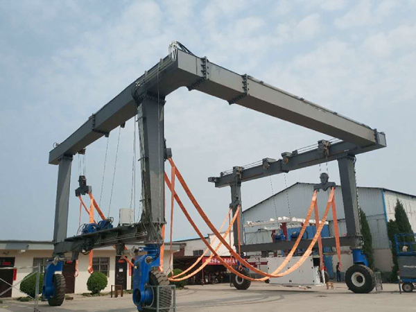 游艇吊的吊裝監(jiān)管：游艇吊裝的監(jiān)管和法規(guī)要求如何？